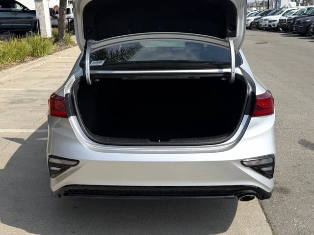 2020 Kia Forte - Image 12 of 21