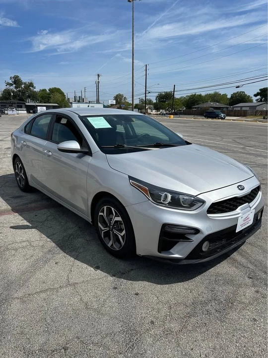 2020 Kia Forte - Image 6 of 9