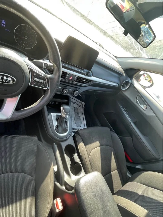 2020 Kia Forte - Image 7 of 8