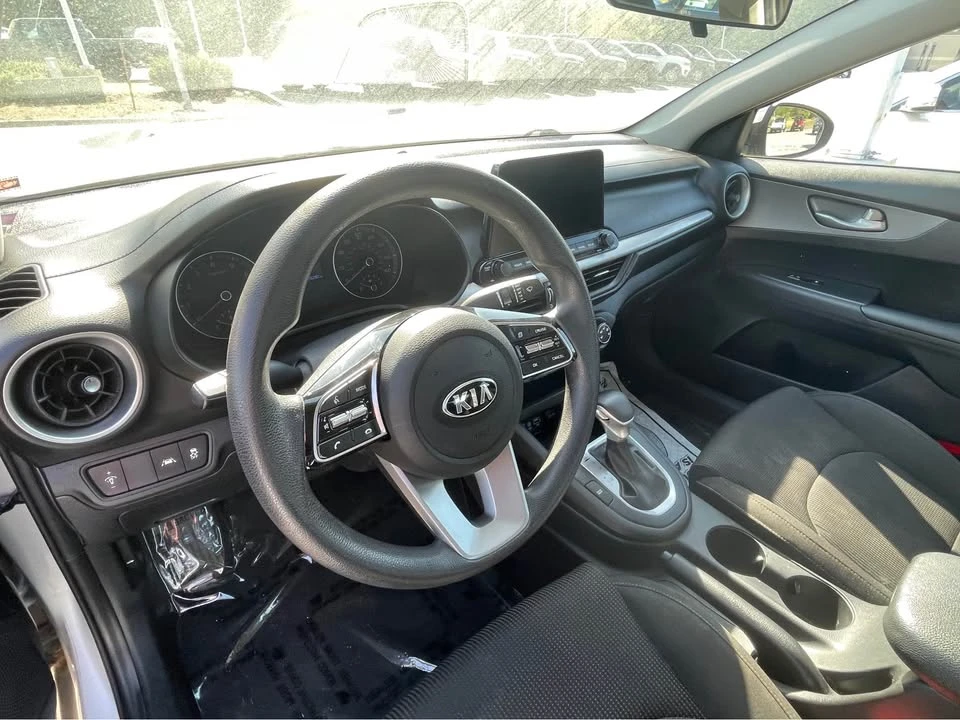 2020 Kia Forte - Image 6 of 8
