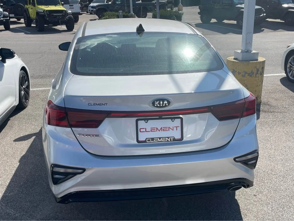 2020 Kia Forte - Image 4 of 8