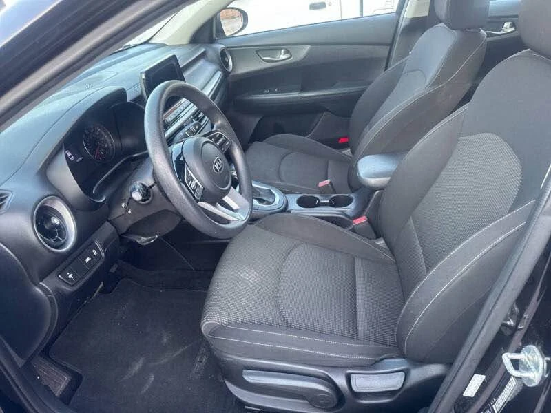 2020 Kia Forte - Image 6 of 12
