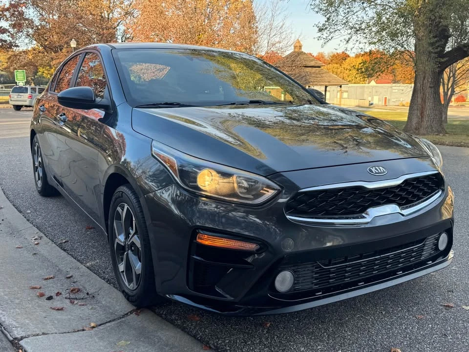 2020 Kia Forte - Image 3 of 15