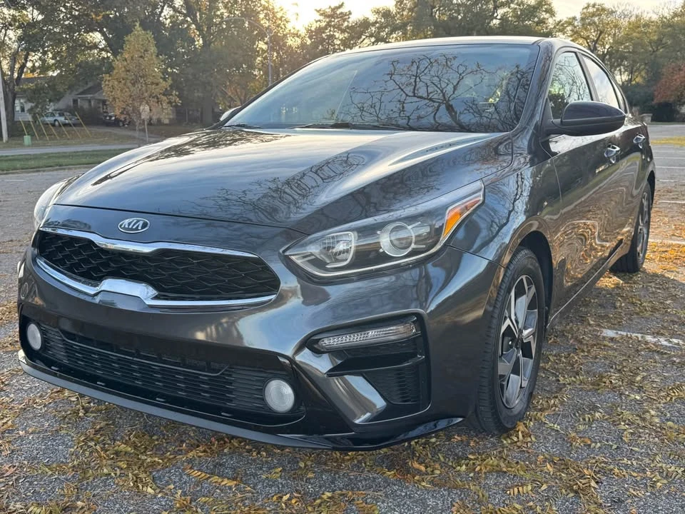 2020 Kia Forte - Image 5 of 15