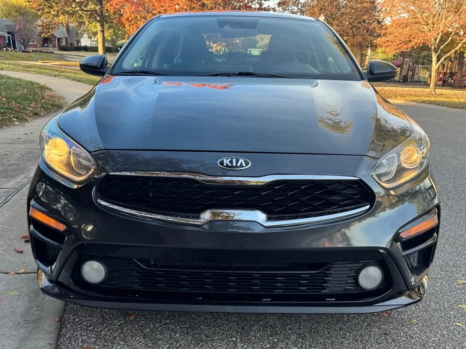 2020 Kia Forte - Image 2 of 15