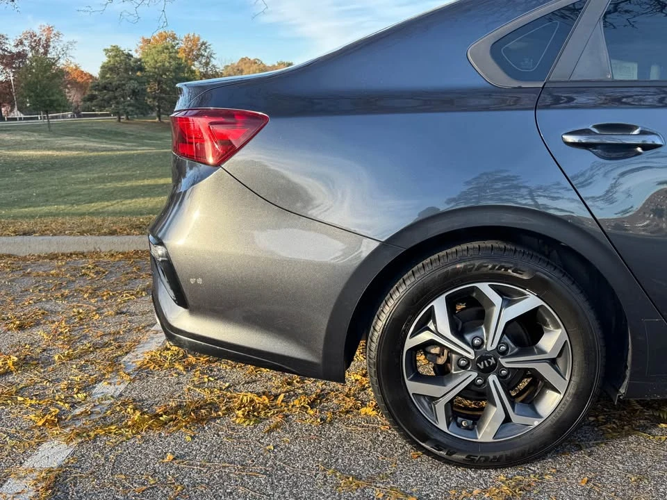 2020 Kia Forte - Image 7 of 15