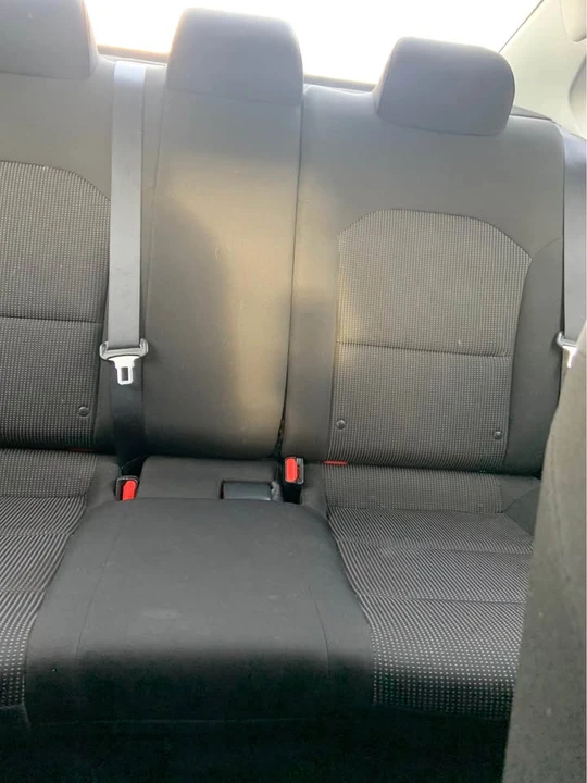 2020 Kia Forte - Image 11 of 15