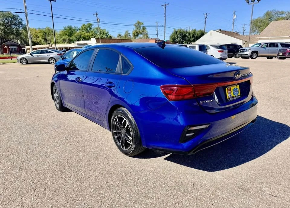 2020 Kia Forte - Image 4 of 17
