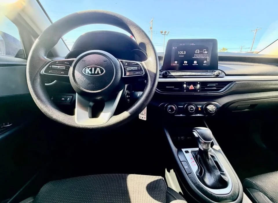 2020 Kia Forte - Image 13 of 17