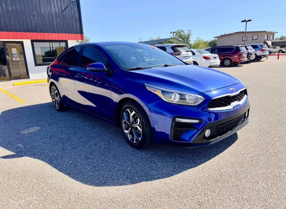 2020 Kia Forte - Image 6 of 17