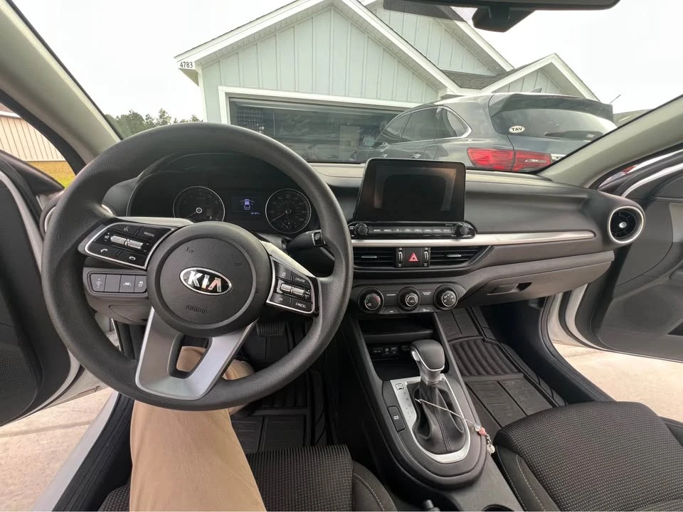 2020 Kia Forte - Image 15 of 19
