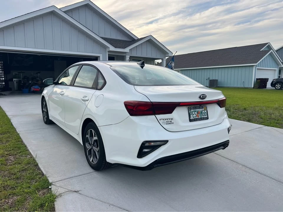 2020 Kia Forte - Image 3 of 19