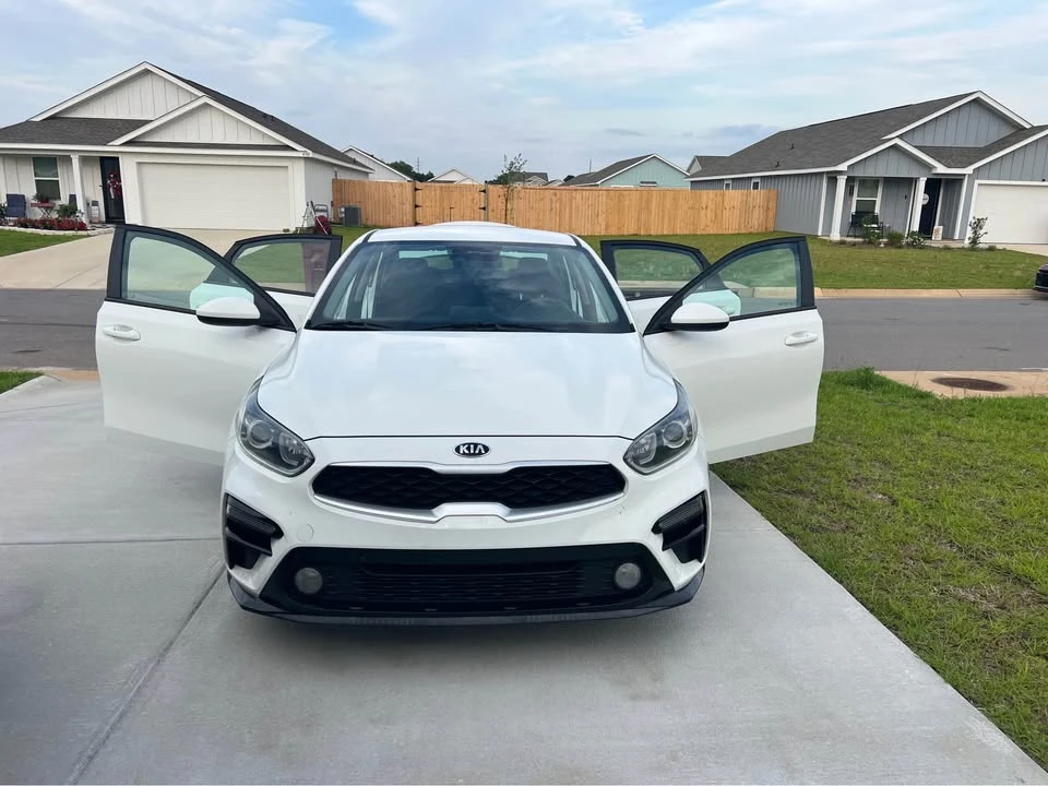 2020 Kia Forte - Image 6 of 19