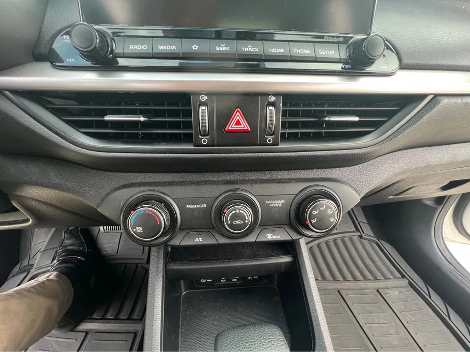 2020 Kia Forte - Image 17 of 19