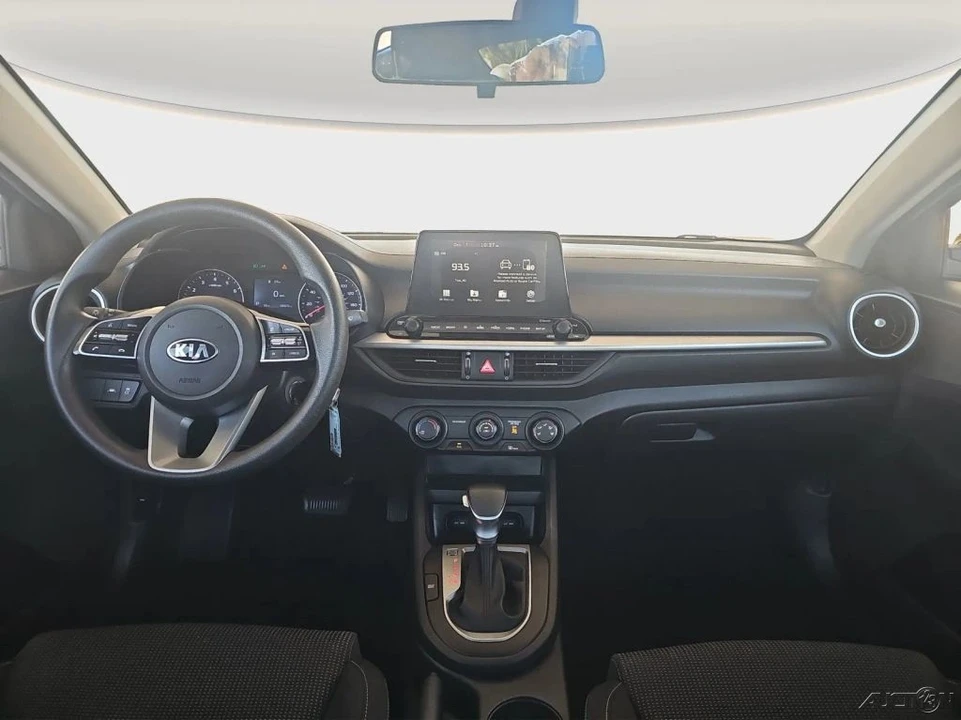 2020 Kia Forte - Image 15 of 21