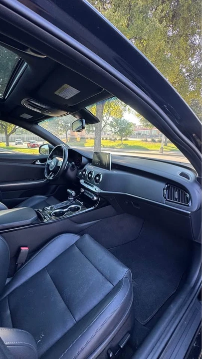 2020 Kia Stinger - Image 10 of 10