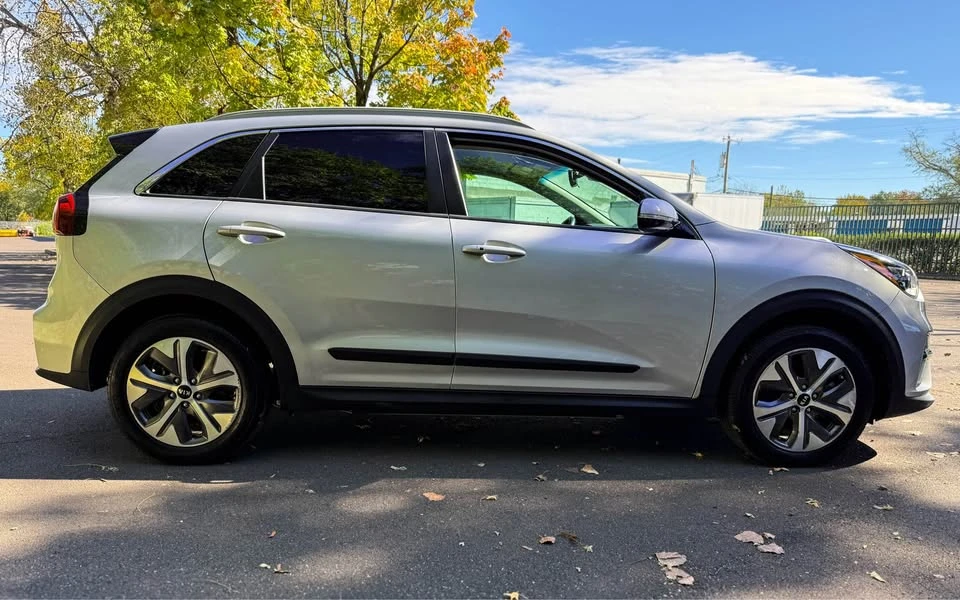 2020 Kia Niro - Image 4 of 20
