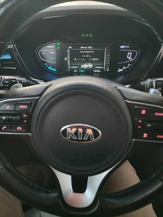 2020 Kia Niro - Image 13 of 17