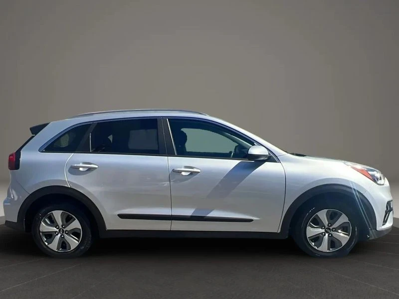 2020 Kia Niro - Image 4 of 12
