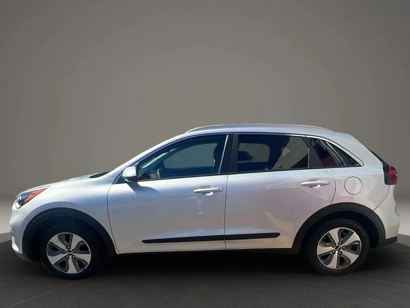 2020 Kia Niro - Image 8 of 12