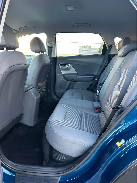2020 Kia Niro - Image 3 of 5