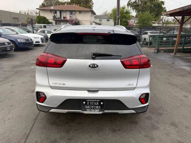 2020 Kia Niro - Image 8 of 12