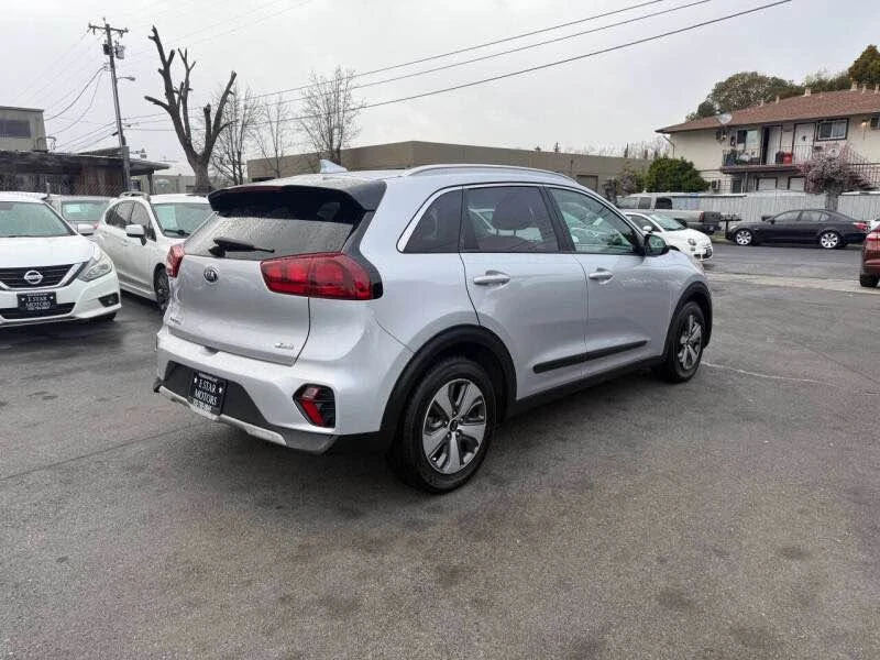 2020 Kia Niro - Image 6 of 12