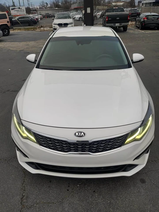 2020 Kia Optima/K5 - Image 8 of 11