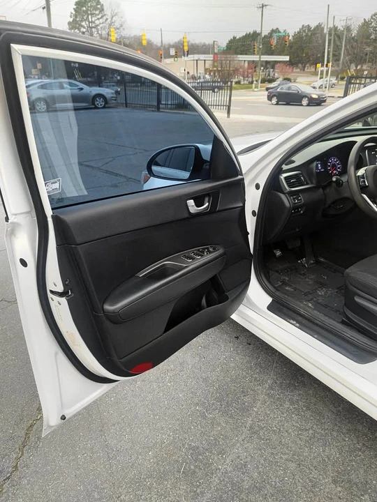 2020 Kia Optima/K5 - Image 7 of 11