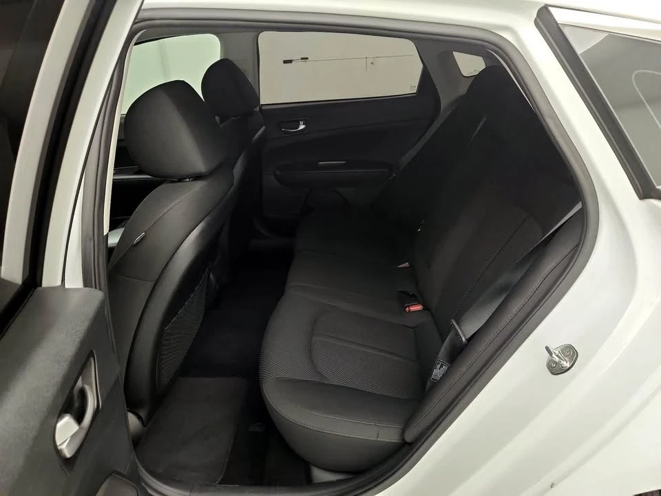 2020 Kia Optima/K5 - Image 7 of 9
