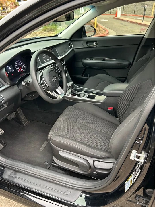 2020 Kia Optima/K5 - Image 10 of 15
