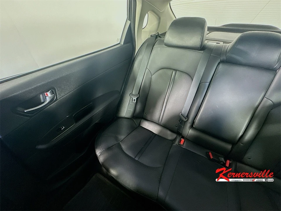 2020 Kia Optima/K5 - Image 12 of 21