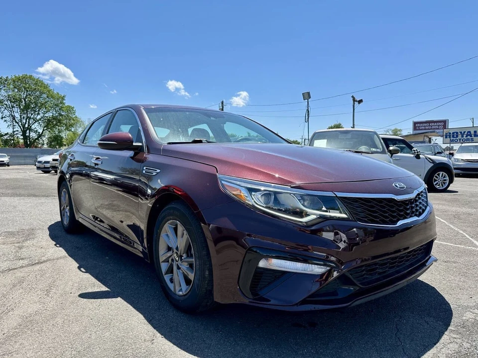 2020 Kia Optima/K5 - Image 9 of 21