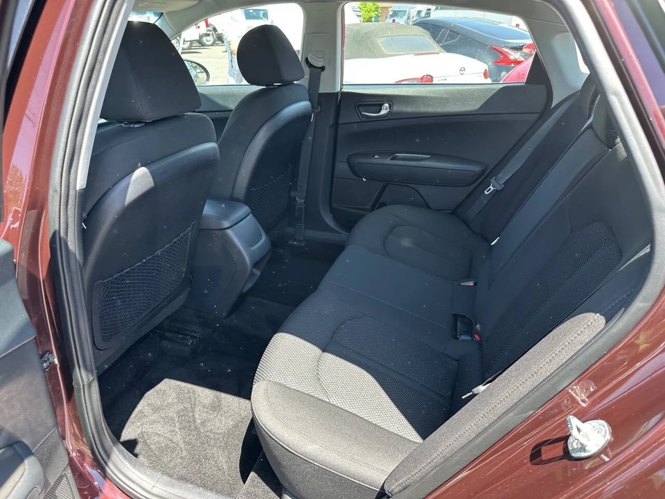 2020 Kia Optima/K5 - Image 18 of 21