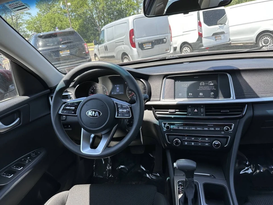 2020 Kia Optima/K5 - Image 17 of 21