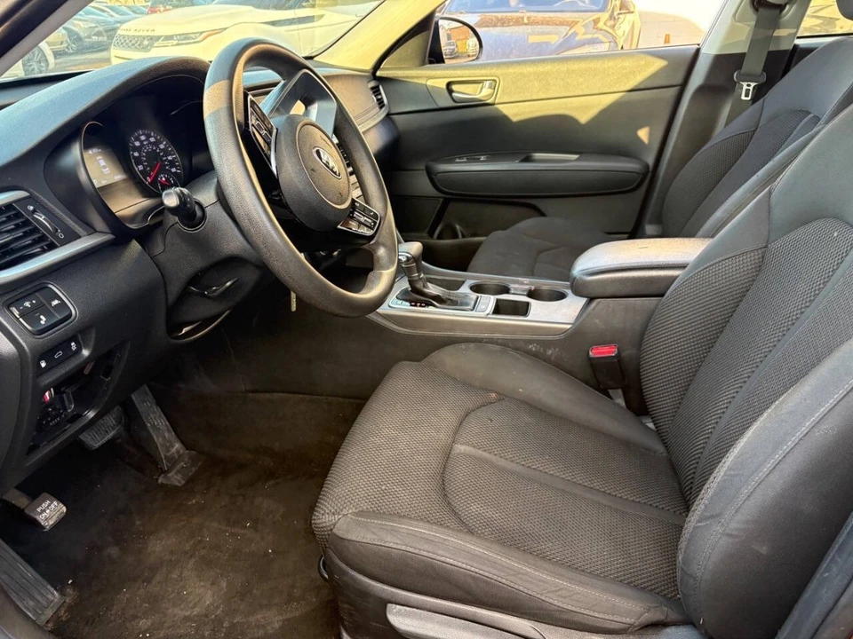 2020 Kia Optima/K5 - Image 10 of 12
