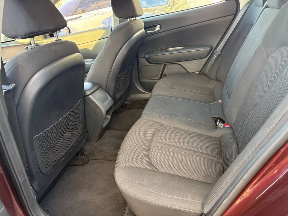 2020 Kia Optima/K5 - Image 8 of 12