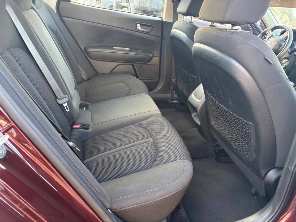 2020 Kia Optima/K5 - Image 11 of 12