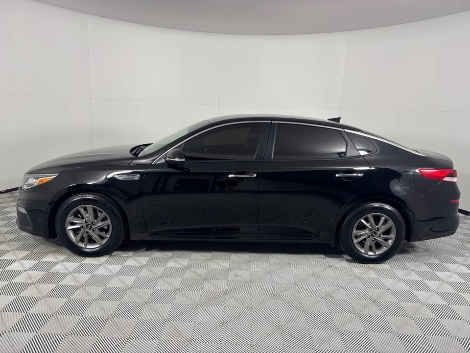 2020 Kia Optima/K5 - Image 9 of 12