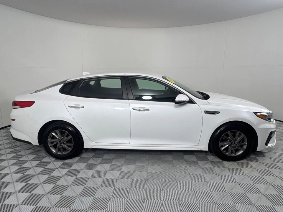 2020 Kia Optima/K5 - Image 4 of 21