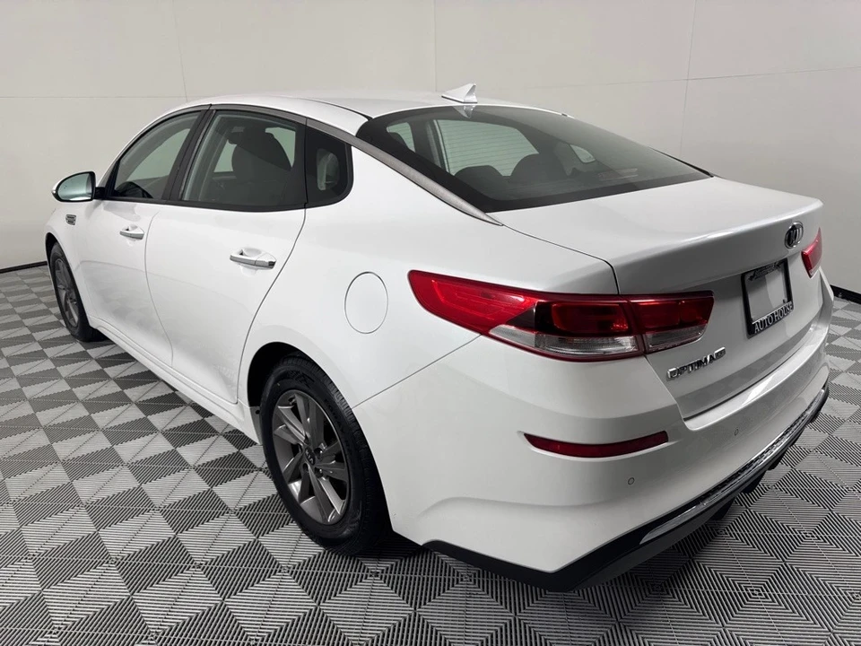 2020 Kia Optima/K5 - Image 8 of 21