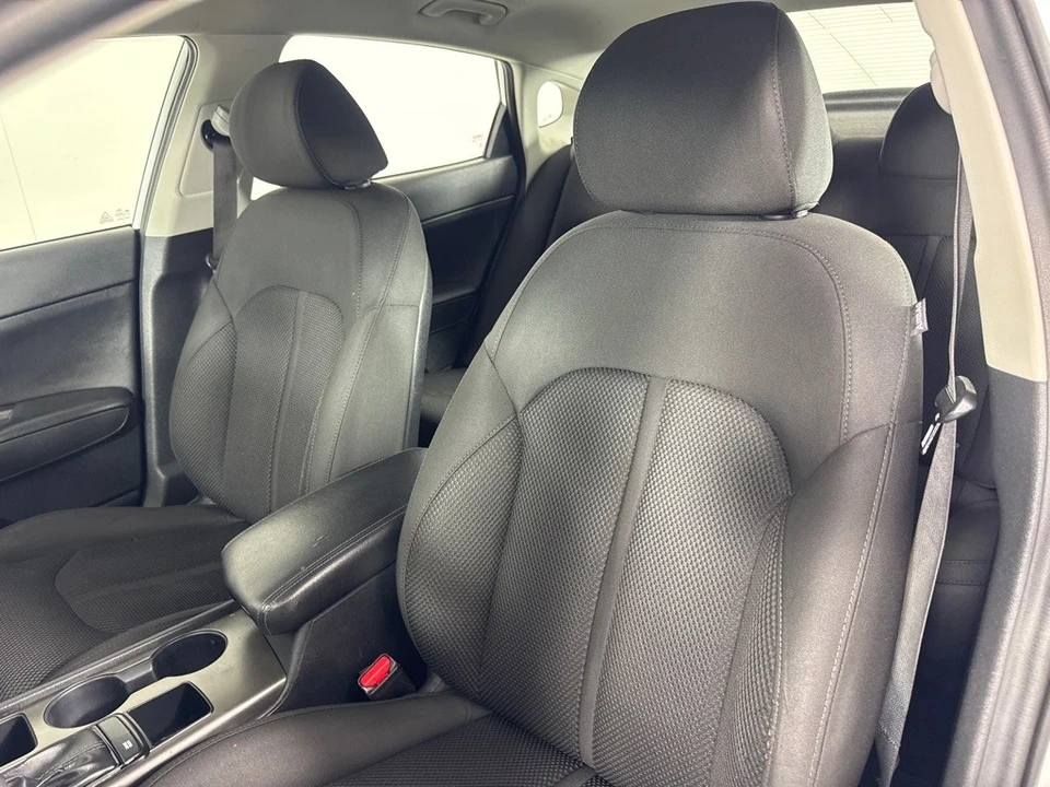 2020 Kia Optima/K5 - Image 15 of 21