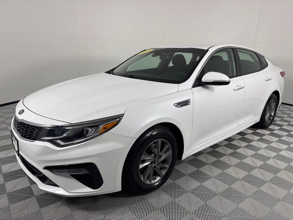2020 Kia Optima/K5 - Image 10 of 12