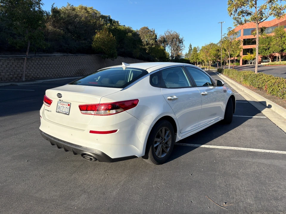 2020 Kia Optima/K5 - Image 6 of 13
