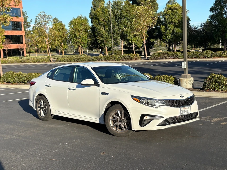2020 Kia Optima/K5 - Image 4 of 13