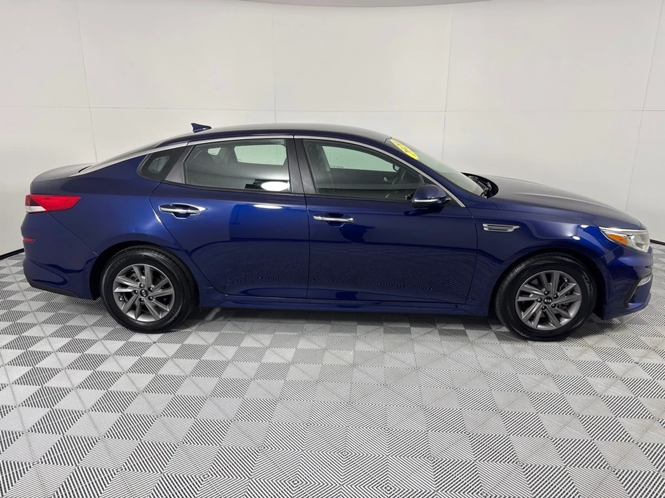 2020 Kia Optima/K5 - Image 4 of 12