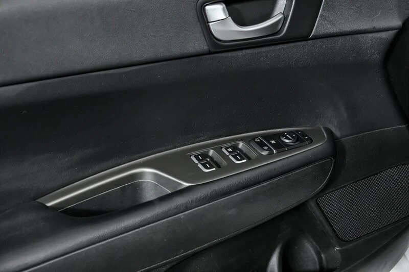 2020 Kia Optima/K5 - Image 15 of 21