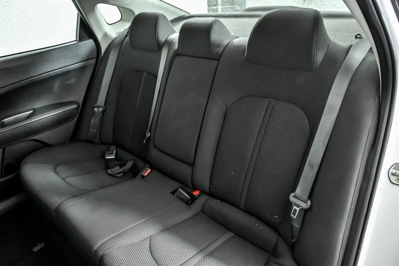 2020 Kia Optima/K5 - Image 19 of 21