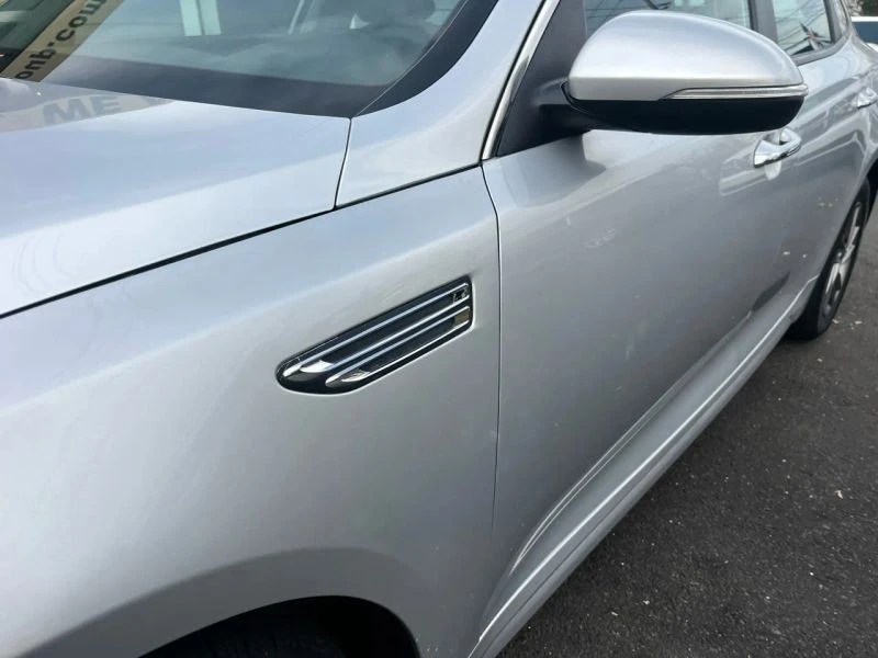 2020 Kia Optima/K5 - Image 10 of 12