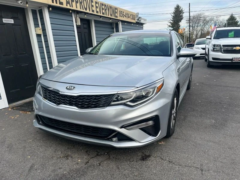 2020 Kia Optima/K5 - Image 2 of 12